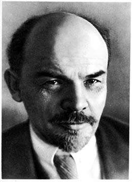 Lenin - crucial role of theory